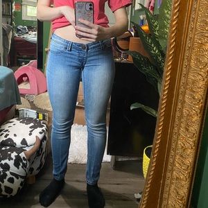 Wet seal low rise skinny jeans